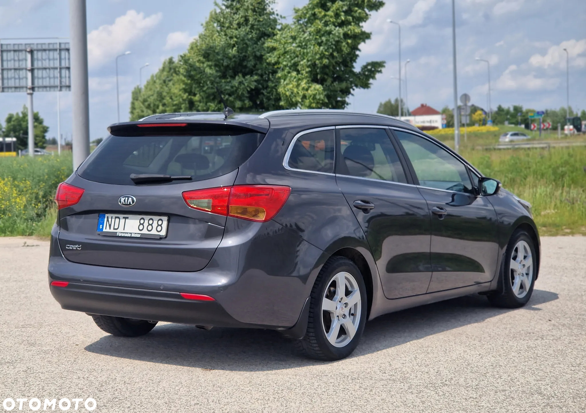 Kia Ceed - 3