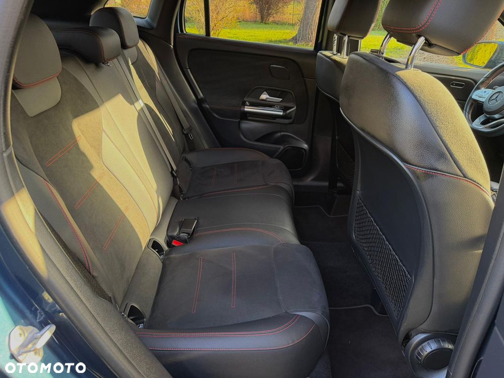 Mercedes-Benz GLA 200 AMG Line - 6