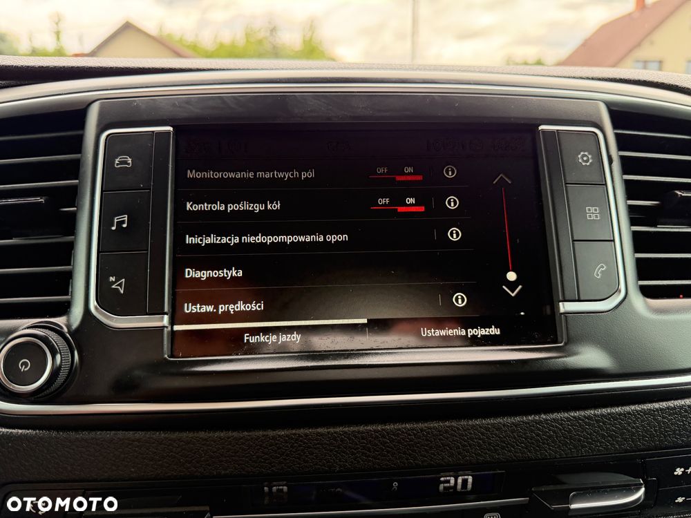Opel Vivaro - 28