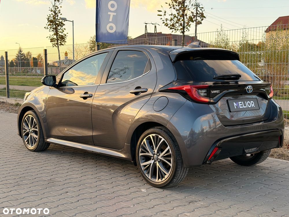 Toyota Yaris - 7