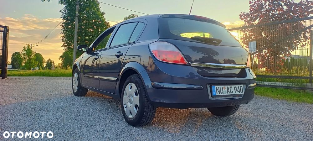 Opel Astra 1.4 Club - 14