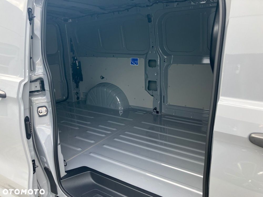 Volkswagen Transporter Transporter Furgon silnik: 2,0 l TDI 150 KM / skrzynia biegów: 6-biegowa manualna rozstaw osi: 3500 mm - 13