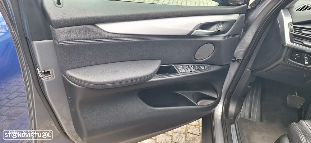 BMW X5 25 d sDrive Comfort 7L - 9