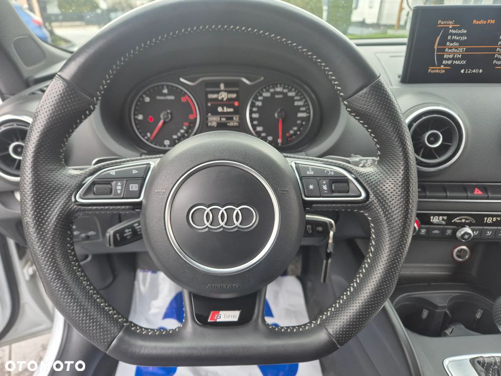 Audi A3 Sportback 2.0 TDI S tronic S line Sportpaket - 23