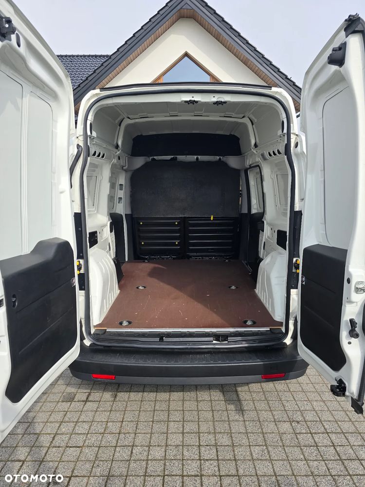 Fiat Doblo - 22