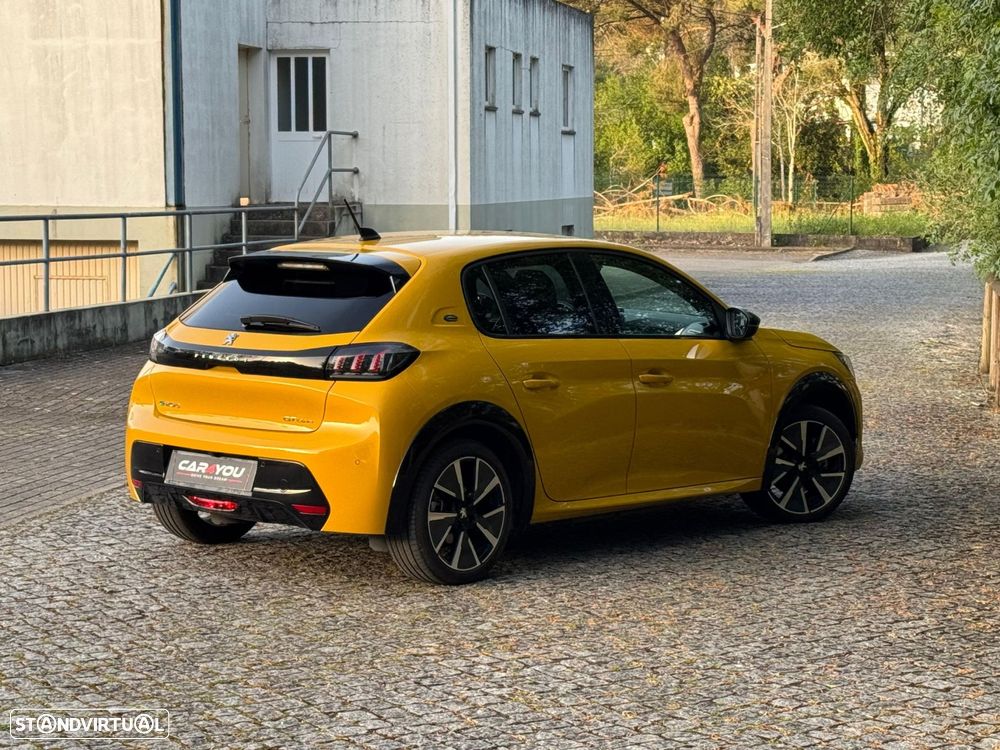 Peugeot e-208 50 kWh GT Line - 22