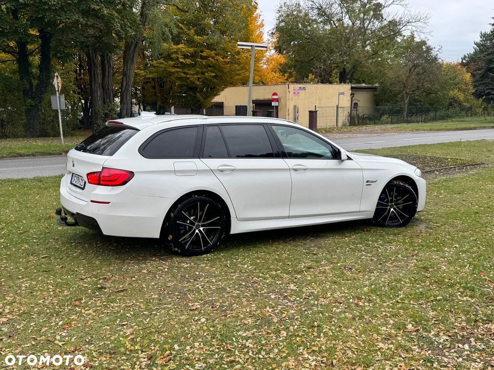 BMW Seria 5 530d xDrive - 12