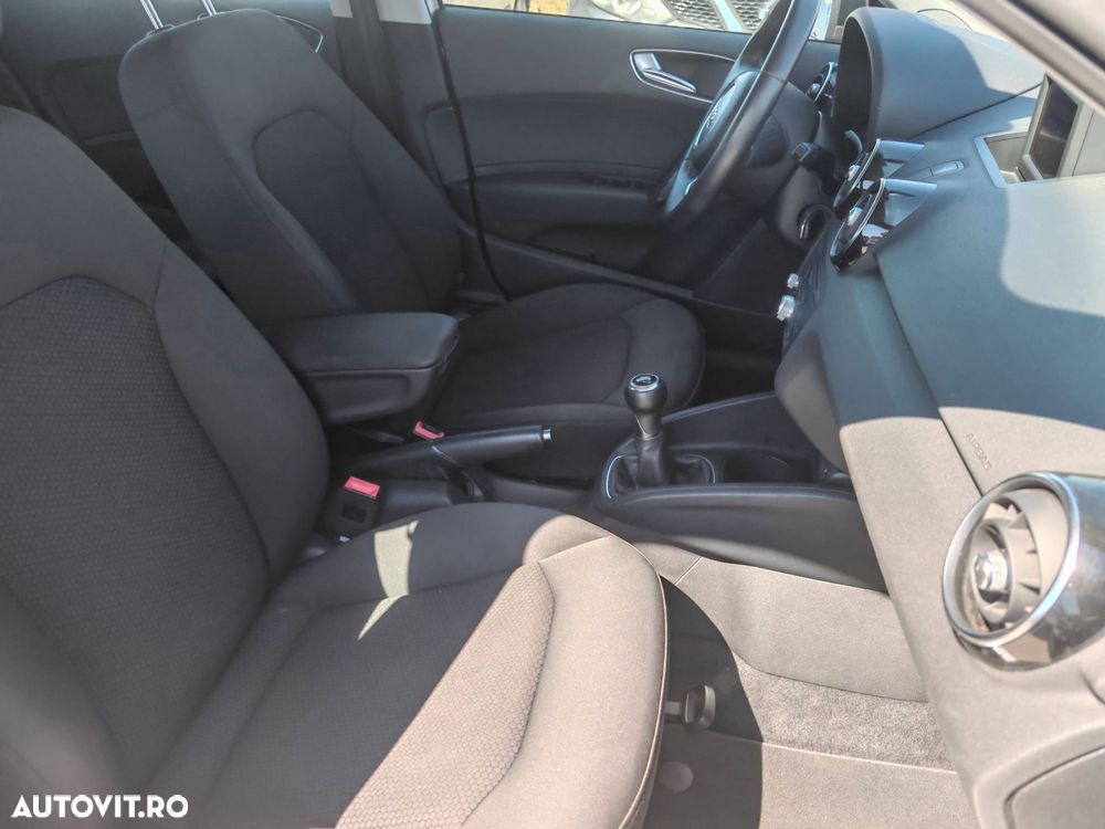 Audi A1 1.2 TFSI Attraction - 10