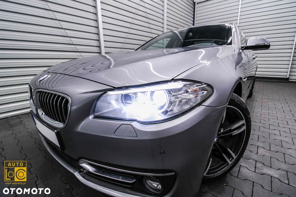 BMW Seria 5 528i xDrive Luxury Line - 35