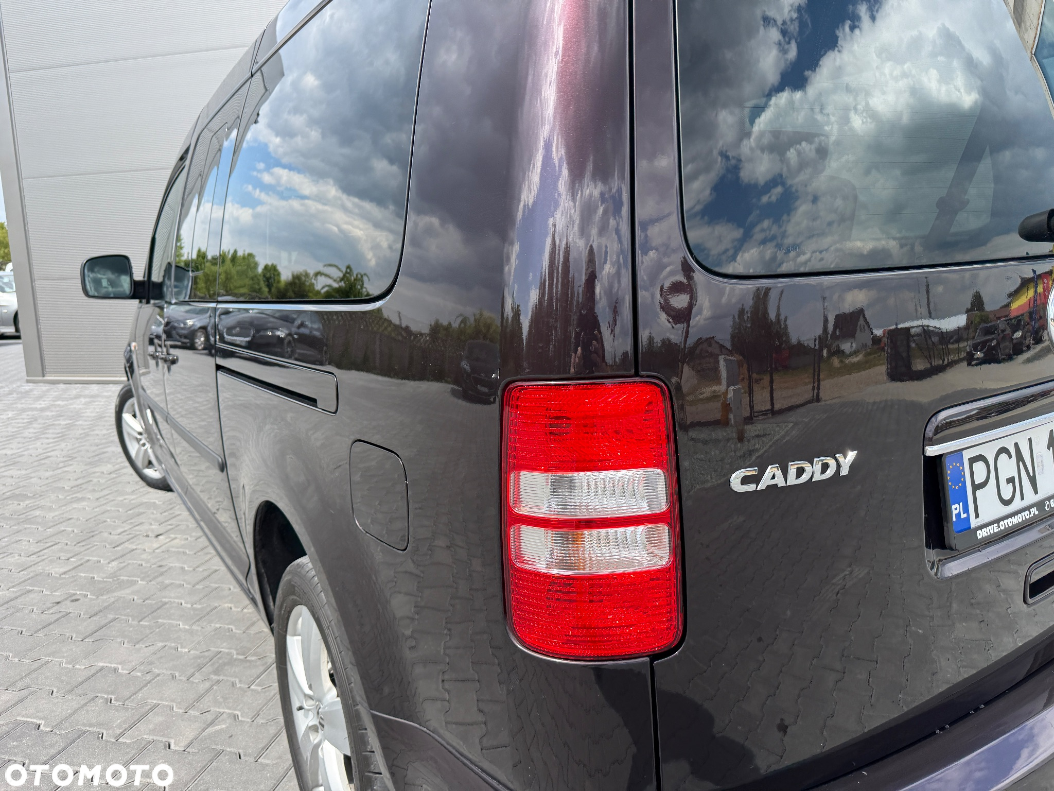 Volkswagen Caddy 1.2 (7-Si.) Edition 30 - 28