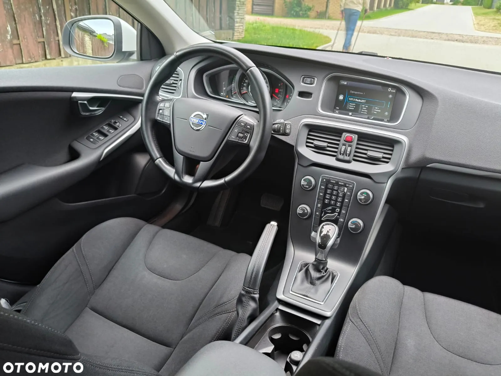 Volvo V40 D2 Summum - 13
