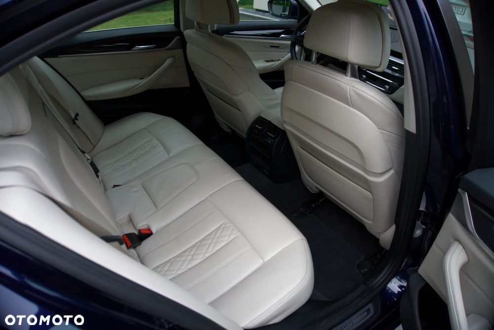 BMW Seria 5 520d xDrive MHEV - 20
