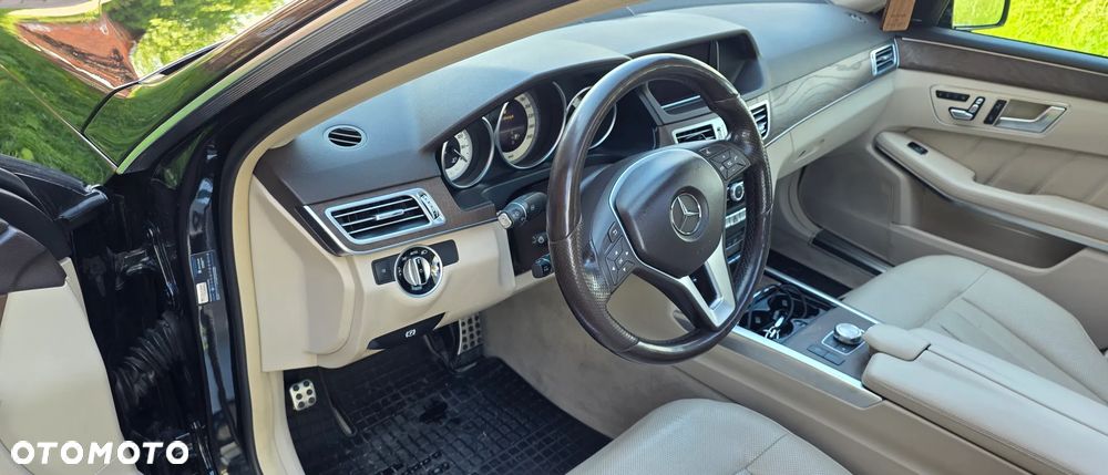 Mercedes-Benz Klasa E - 12