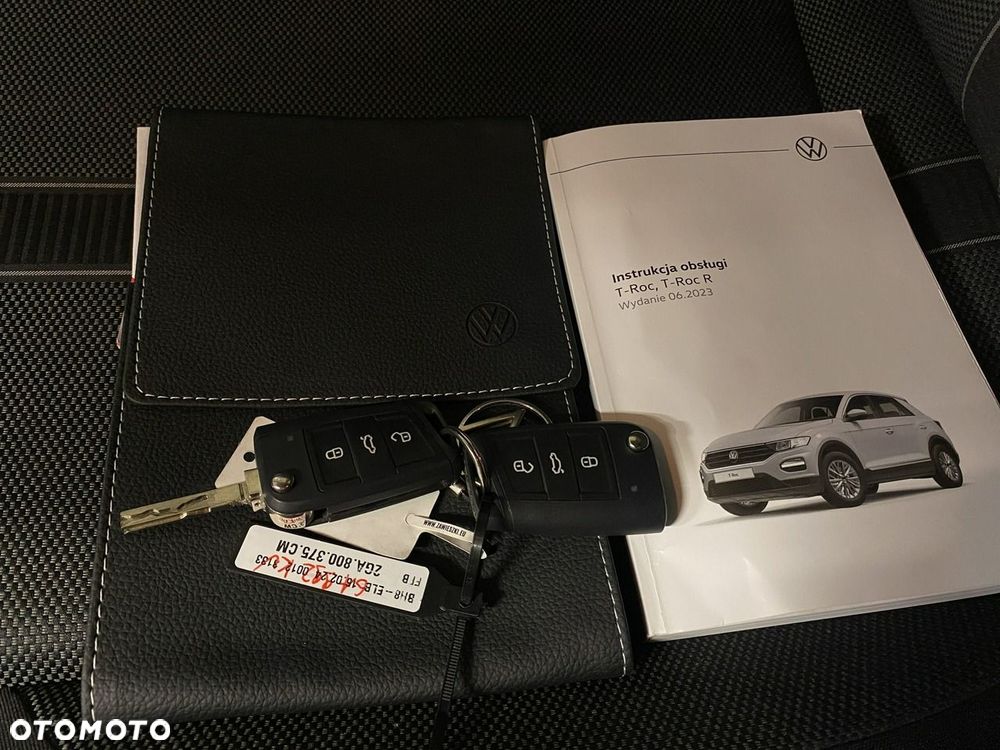 Volkswagen T-Roc - 41