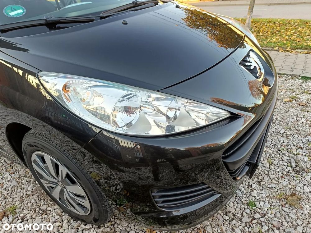 Peugeot 207 - 14