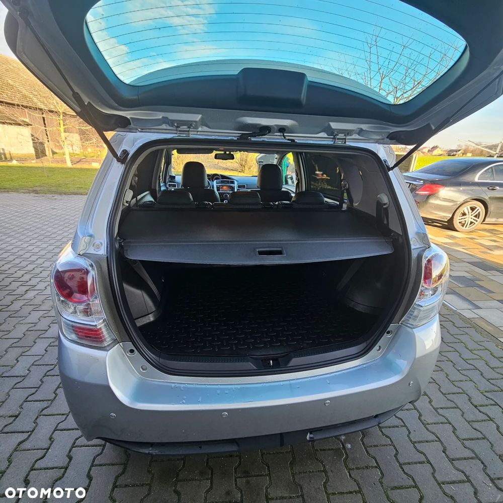 Toyota Verso 1.8 Premium 7os - 7