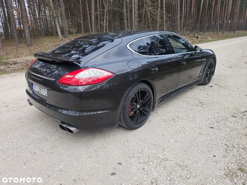 Porsche Panamera Turbo S - 3