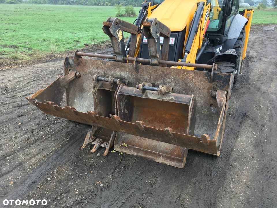 JCB 3CX , 2011 , 3 szt. z łyżką , łyżka przód 4w1 - 1
