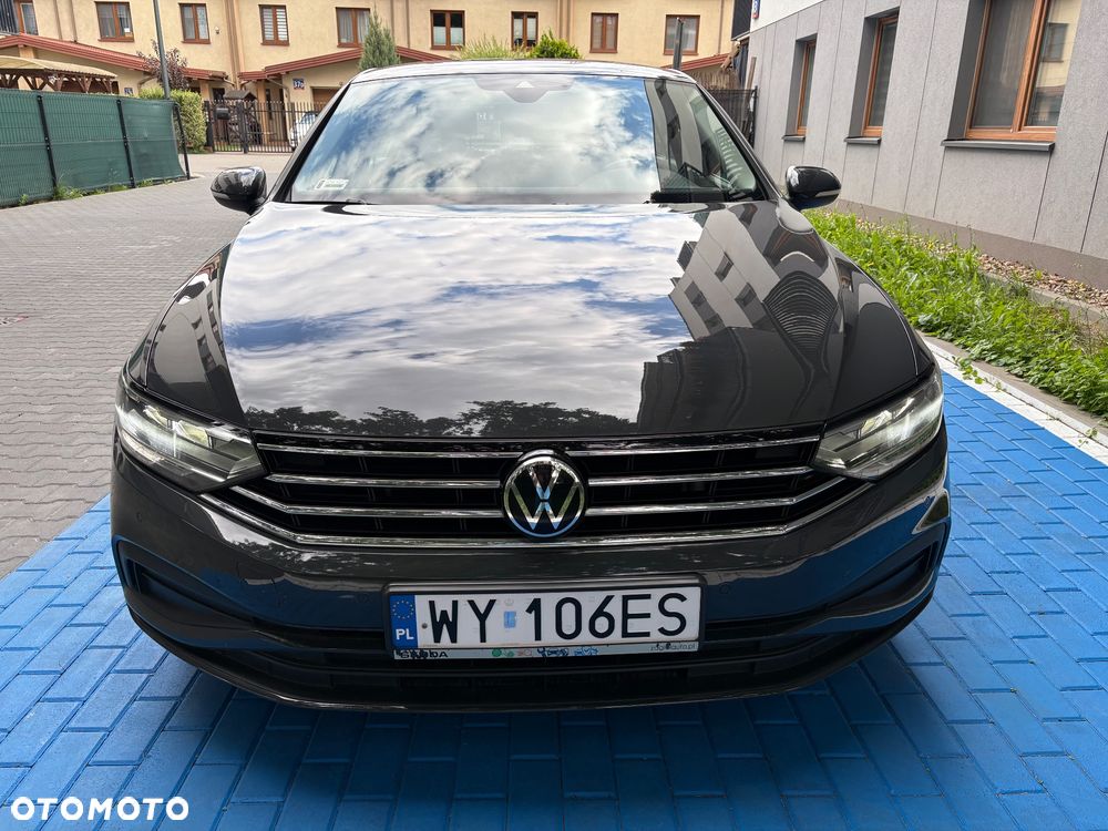 Volkswagen Passat - 3