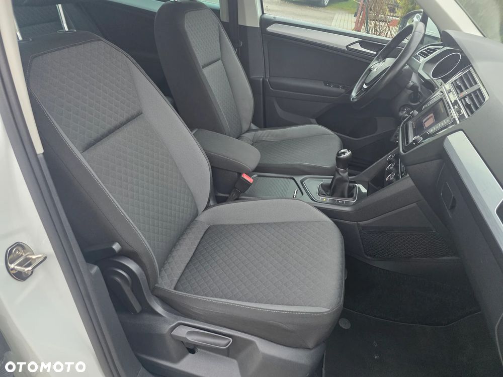 Volkswagen Tiguan - 25