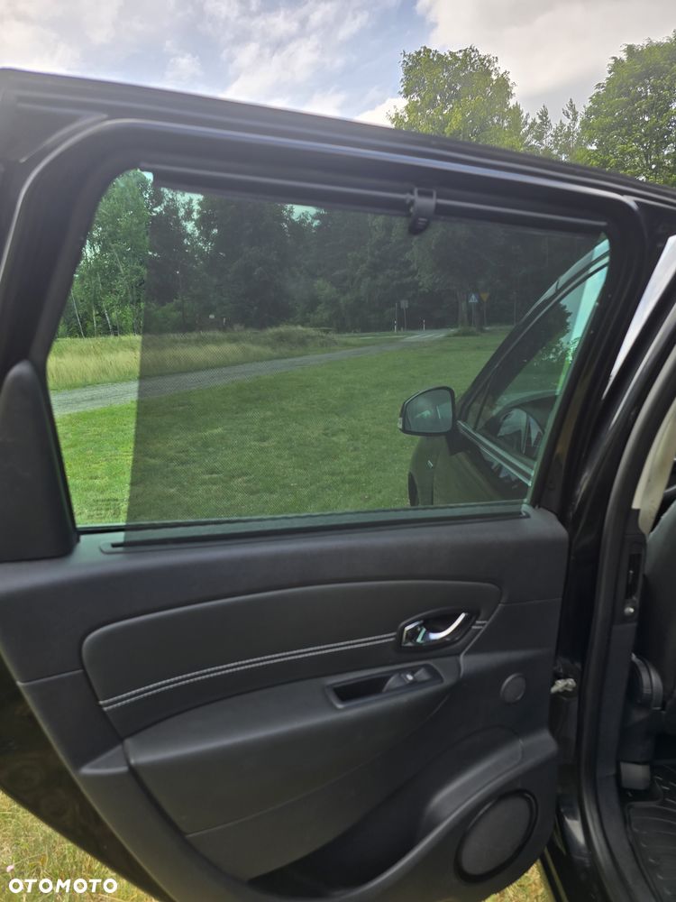 Renault Scenic - 11