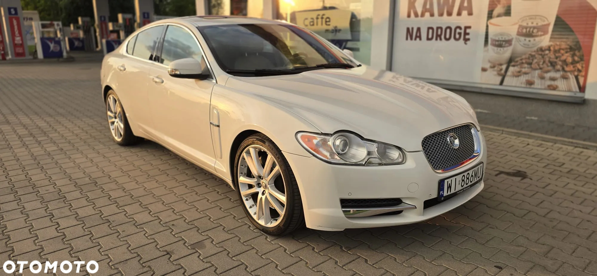 Jaguar XF 4.2 Super V8 - 3