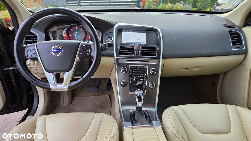 Volvo XC 60 2.4D AWD Summum - 16
