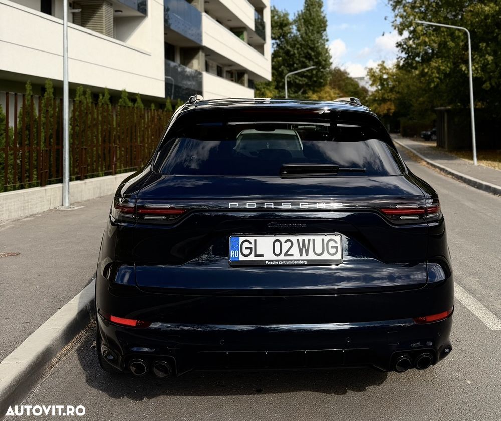 Porsche Cayenne - 6