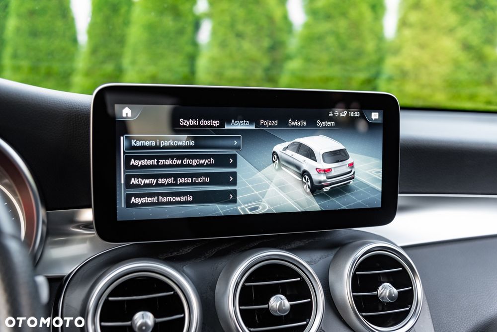 Mercedes-Benz GLC 220 d 4Matic 9G-TRONIC AMG Line - 35