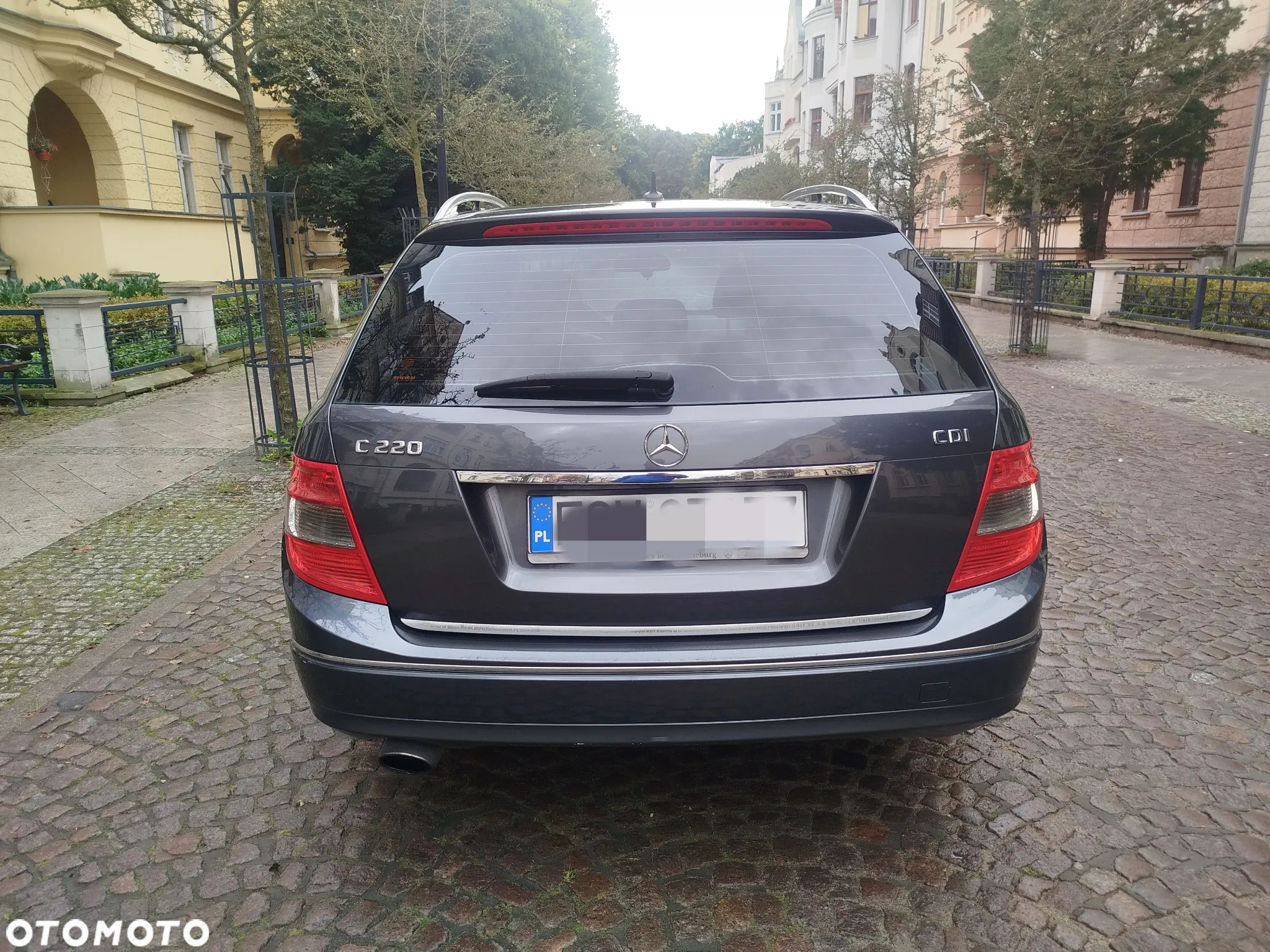 Mercedes-Benz Klasa C 220 T CDI DPF Automatik Avantgarde - 11