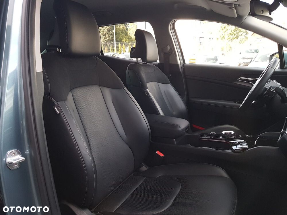 Kia Sportage 1.6 T-GDI HEV Business Line 4WD - 32