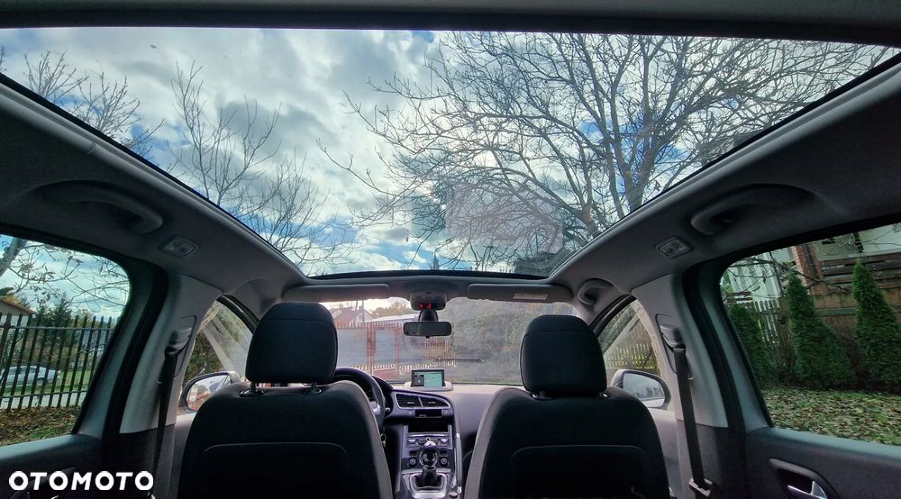Peugeot 3008 1.6 HDi Style - 24