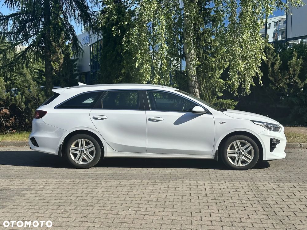 Kia Ceed - 8