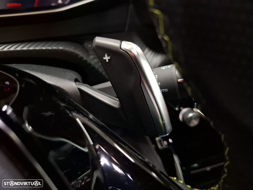 Peugeot 208 1.2 PureTech GT EAT8 - 30