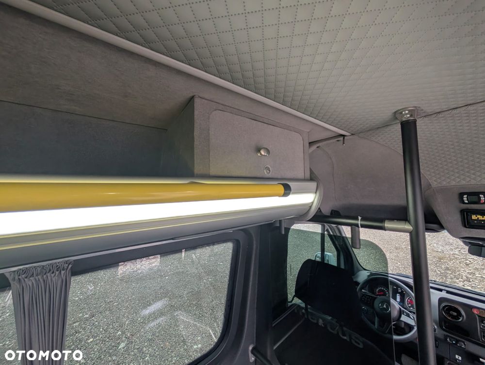 Mercedes-Benz Sprinter 519 - 21