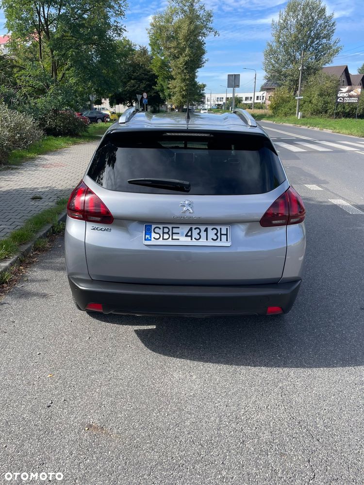 Peugeot 2008 1.2 Pure Tech Style - 4