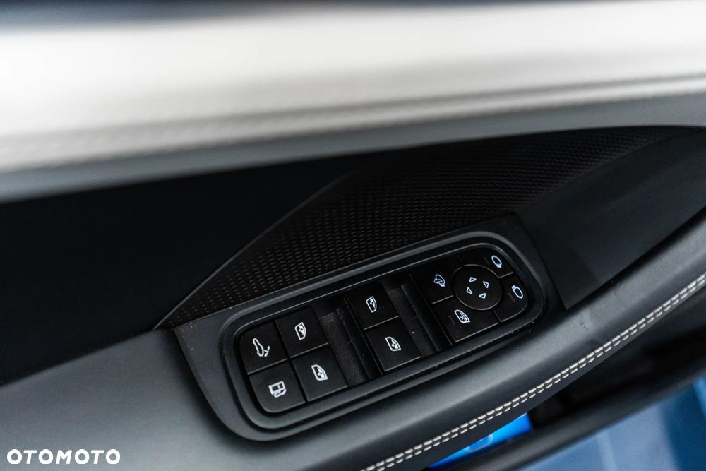 Porsche Panamera 4S E-Hybrid PHEV - 12