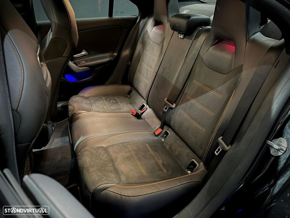 Mercedes-Benz CLA 180 d 7G-DCT AMG Line - 11