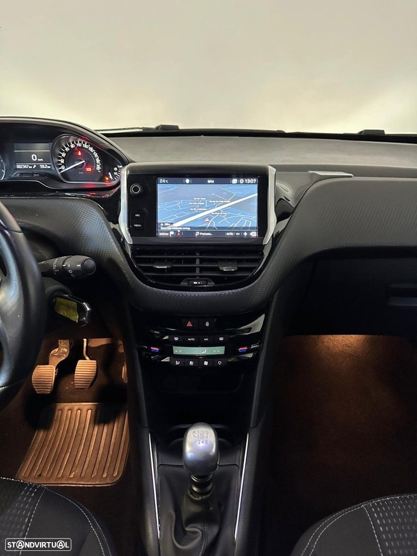 Peugeot 208 1.2 PureTech Allure - 9