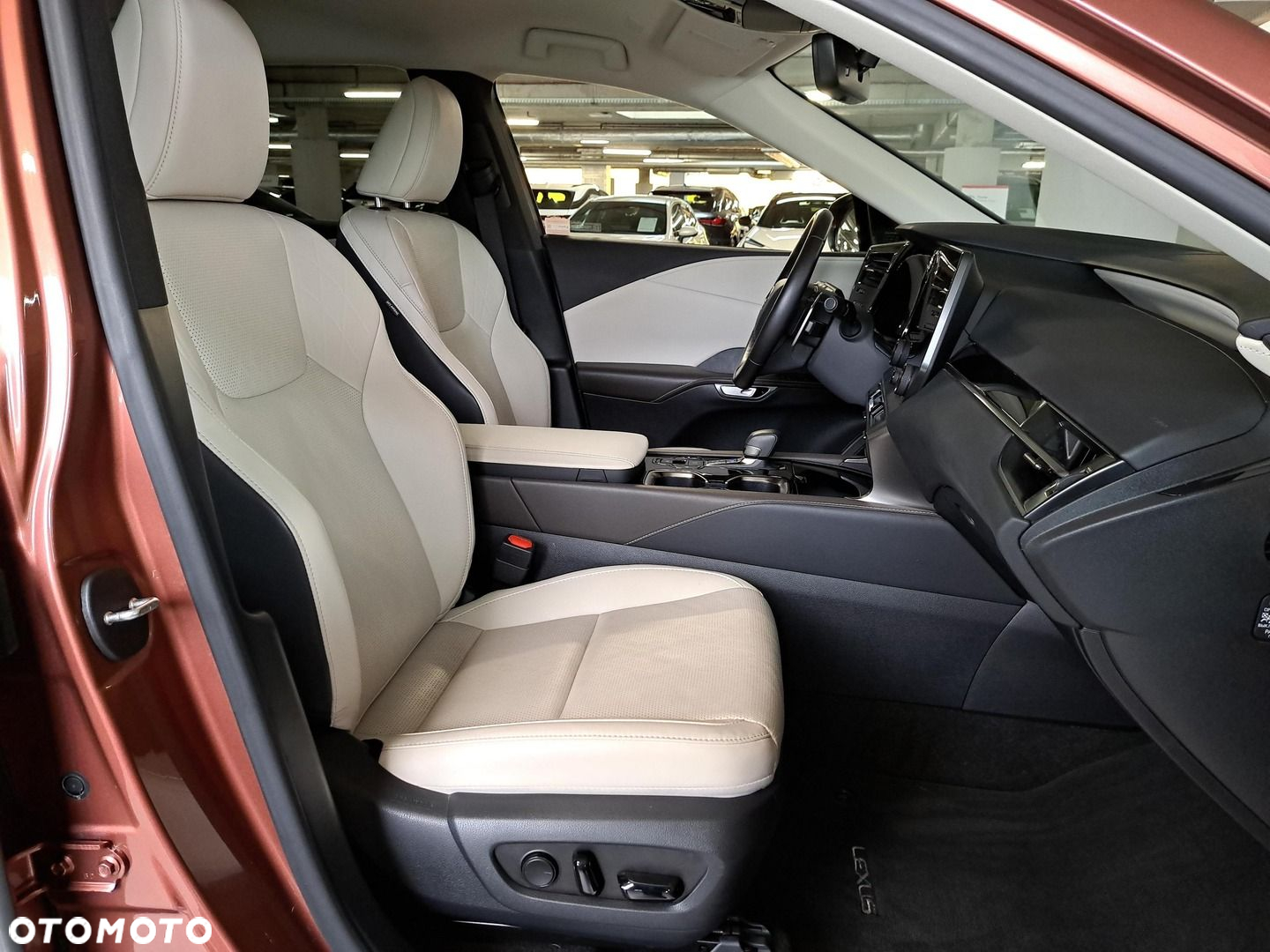 Lexus RX 350h Prestige - 14