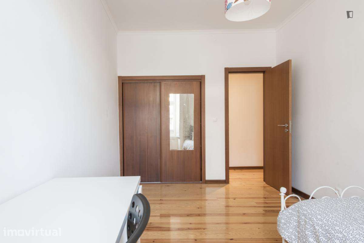 Quarto - localizado em Entrecampos Lisbon - Grande imagem: 5/18