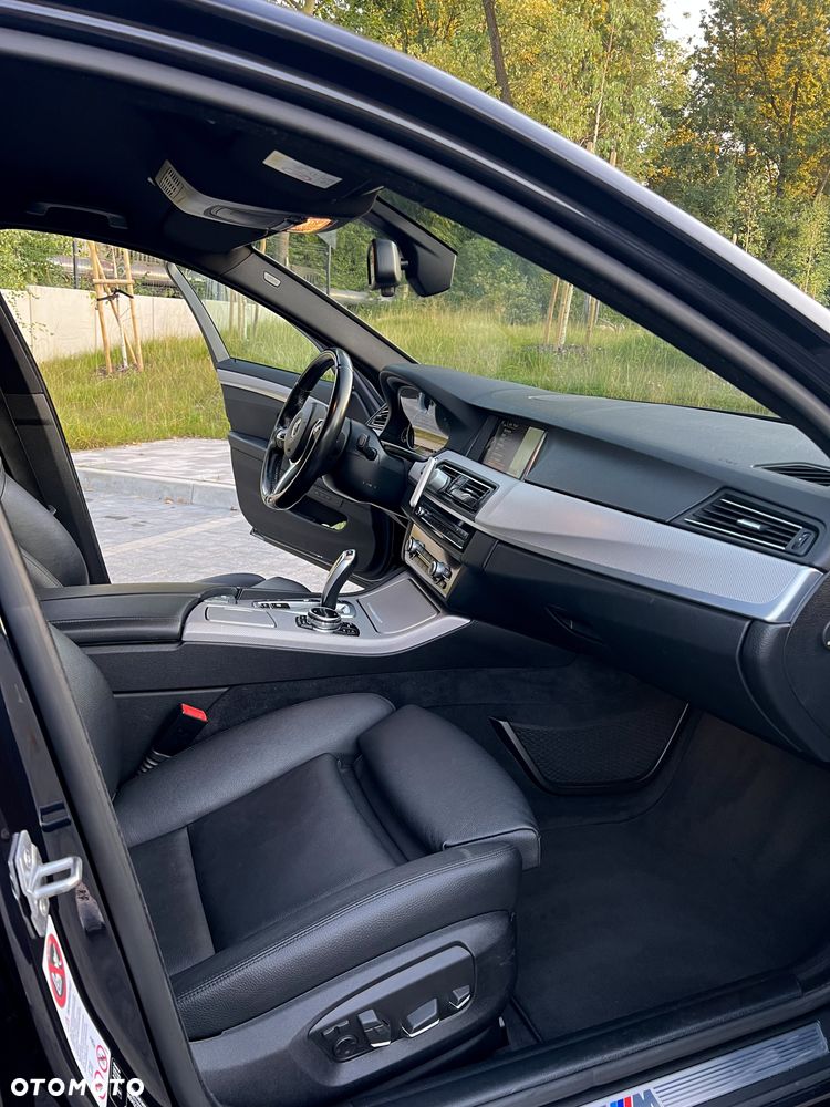 BMW Seria 5 525d xDrive Modern Line - 9