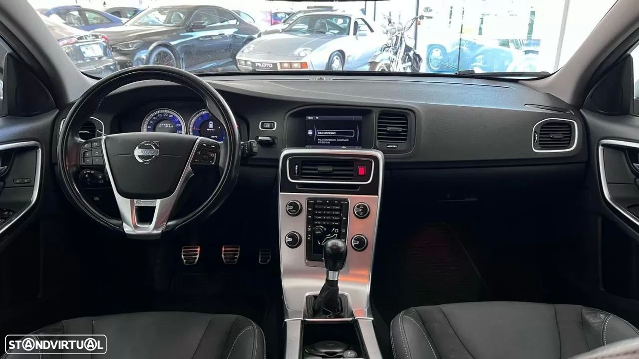 Volvo V60 1.6 D2 Drive R-Design Start/Stop - 10