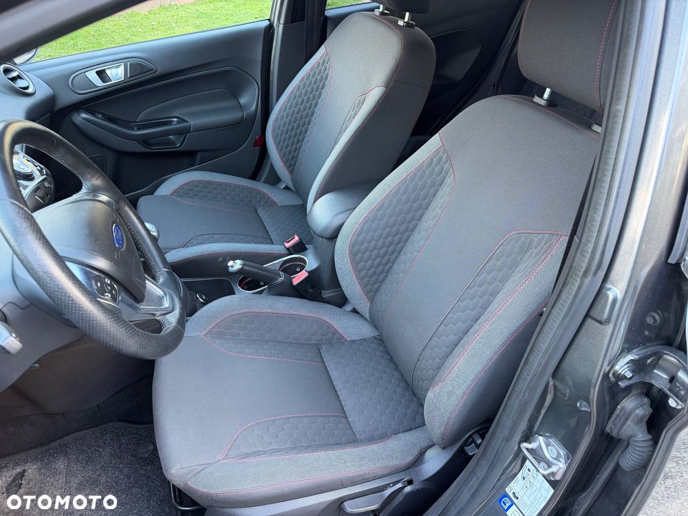 Ford Fiesta 1.0 EcoBoost S&S ST-LINE - 23