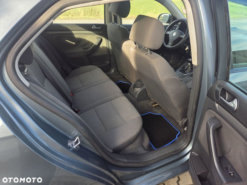 Volkswagen Jetta 1.6 Trendline - 15