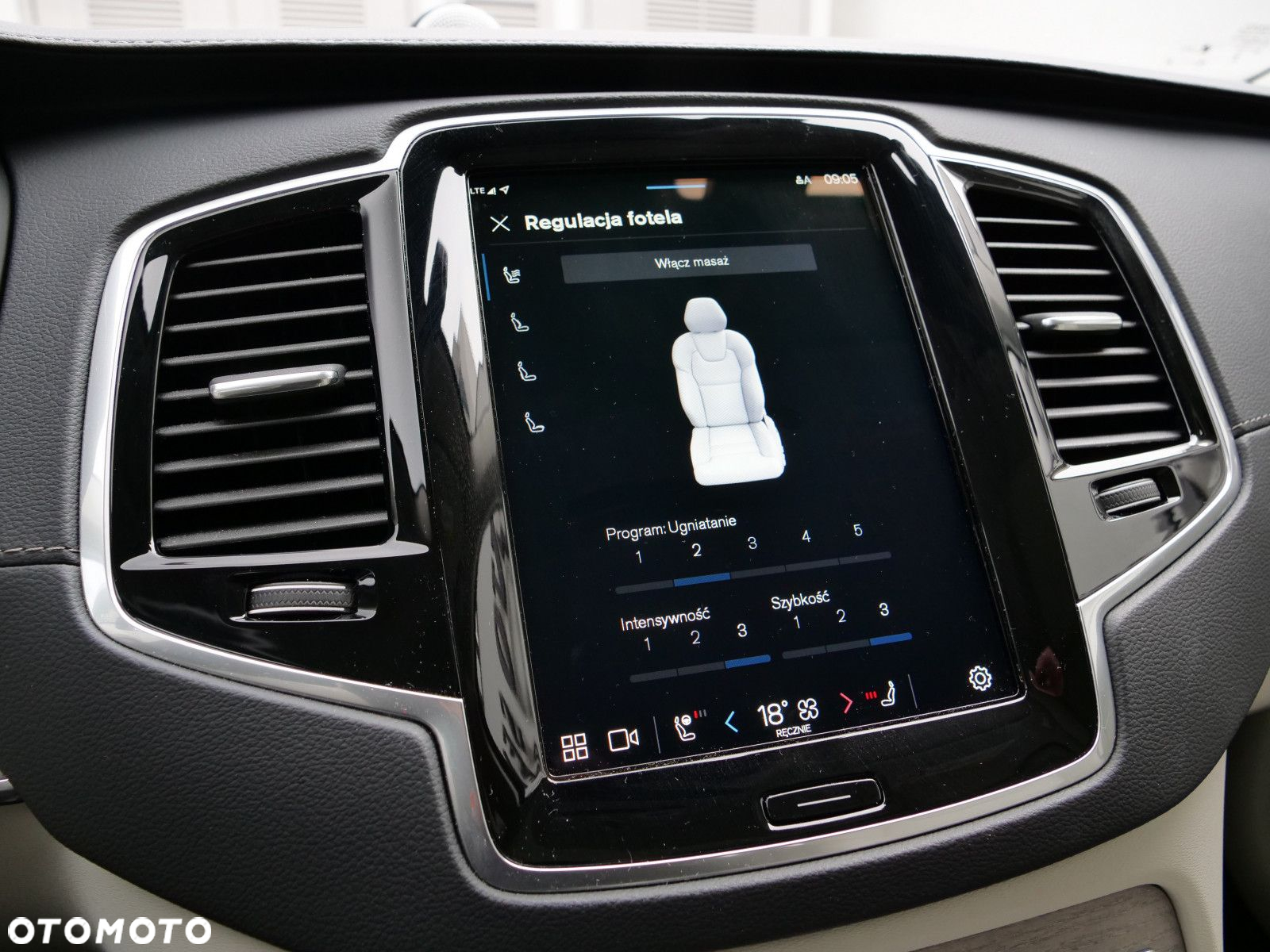 Volvo XC 90 - 30