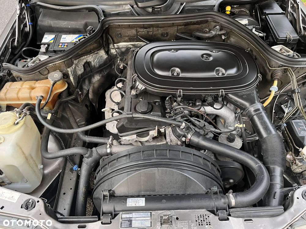 Mercedes-Benz W124 (1984-1993) - 12