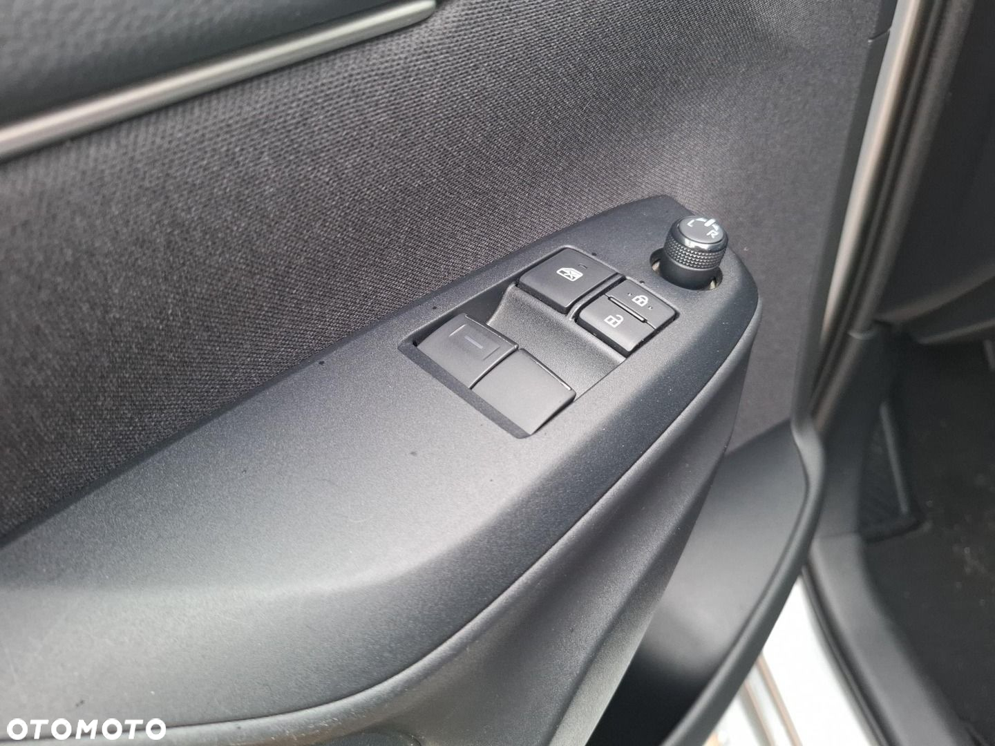 Toyota Yaris - 13