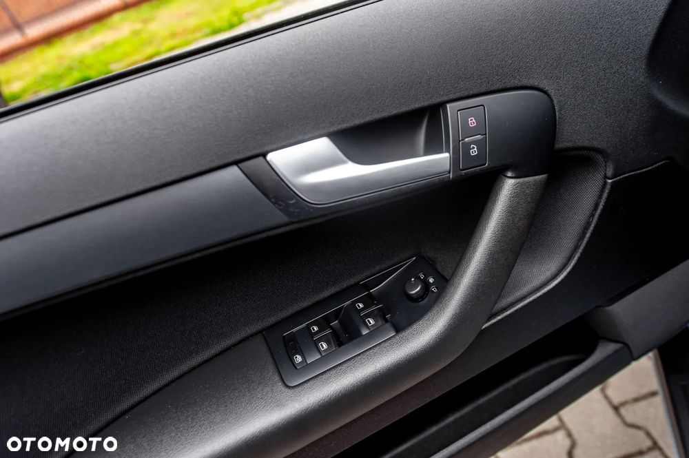 Audi A3 Sportback 1.6 Ambition - 29