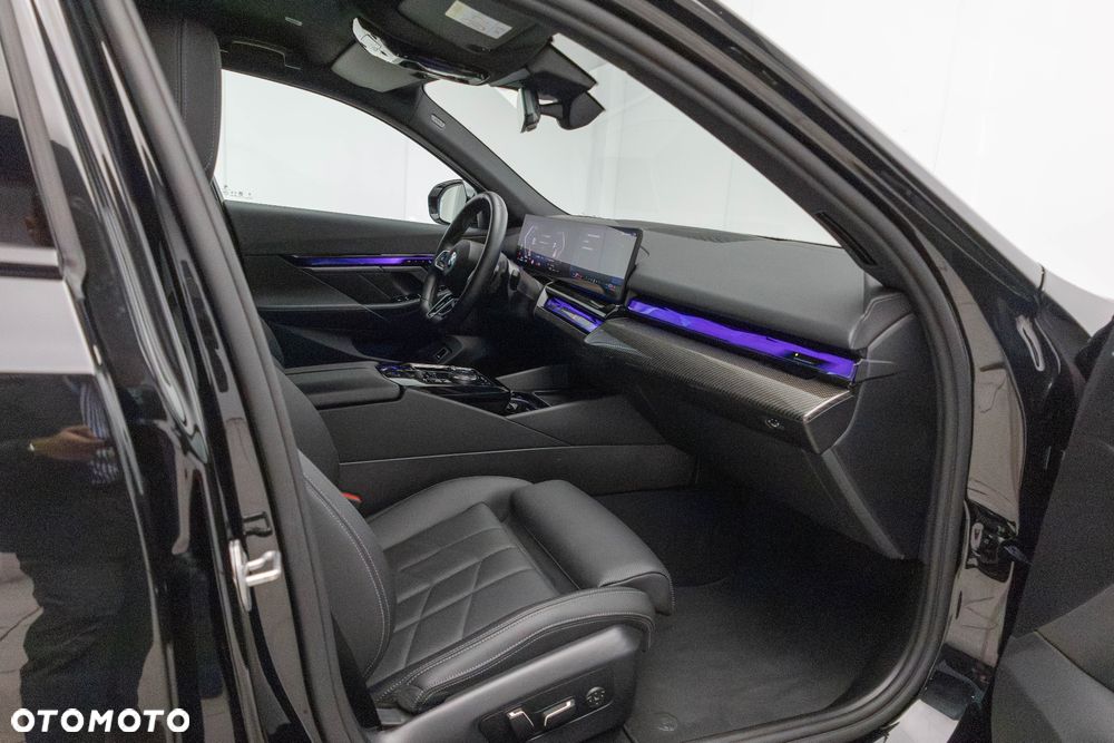 BMW Seria 5 - 21